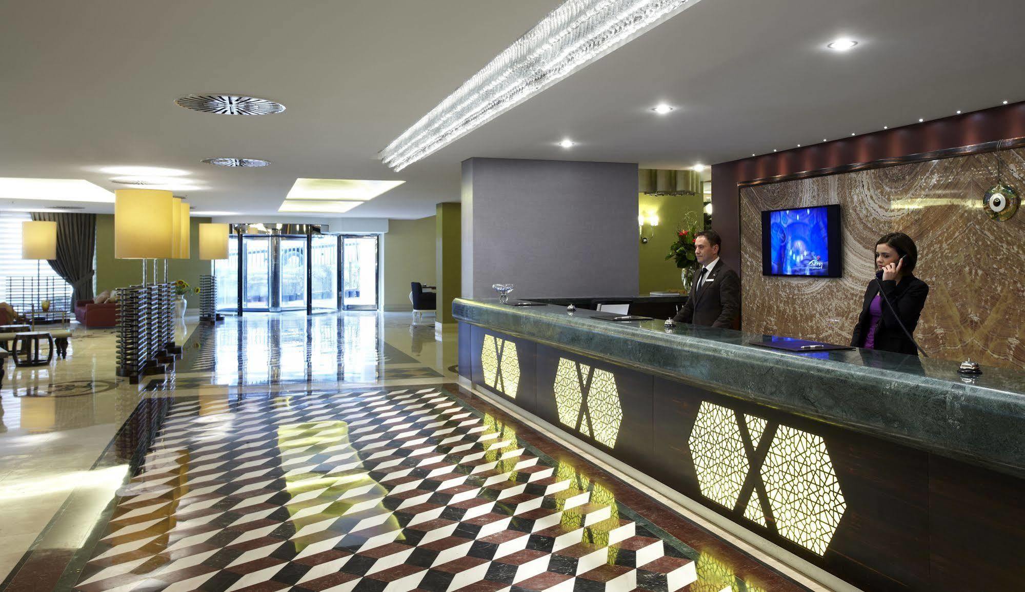 Istanbul Gonen Hotel Exterior foto Lobby